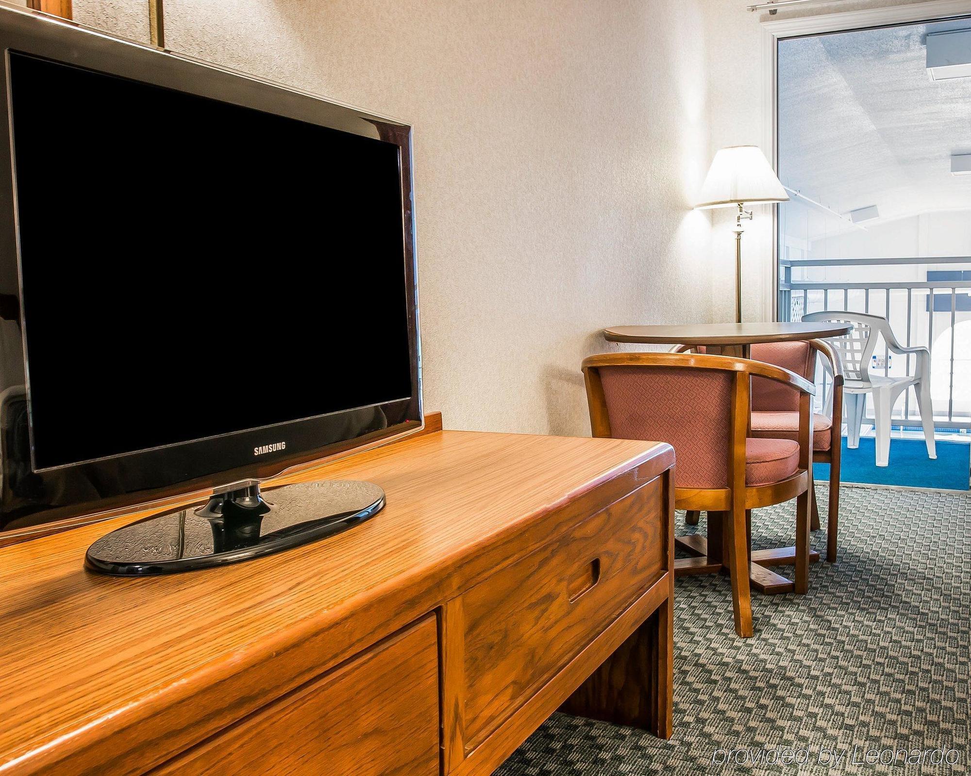 Dunes Express Inn And Suites Hart Екстериор снимка
