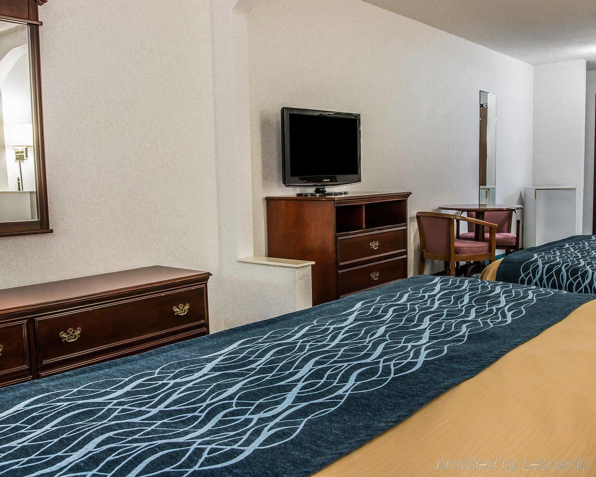 Dunes Express Inn And Suites Hart Екстериор снимка